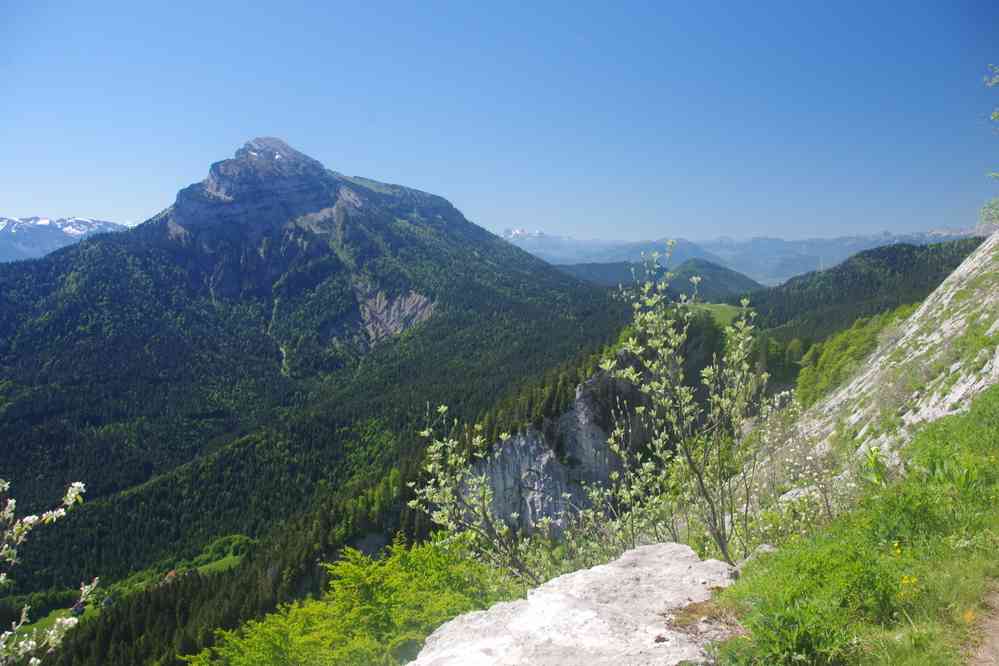 Chamechaude pendant la montée au Charmant Som. Le vendredi 30 mai 2025