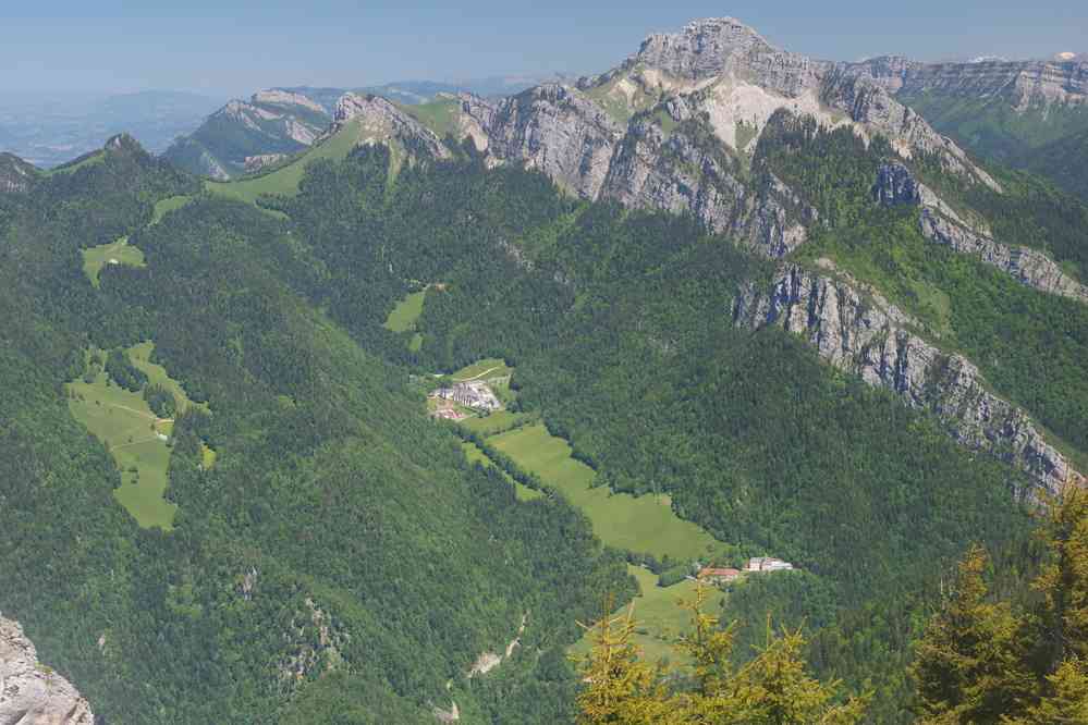 La Grande Chartreuse depuis Charmant Som. Le vendredi 30 mai 2025