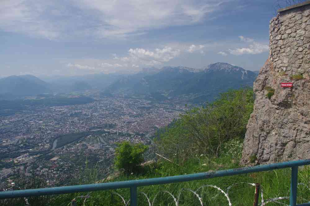 Fort du Saint-Eymard, Grenoble en contrebas. Le dimanche 1ᵉʳ juin 2025