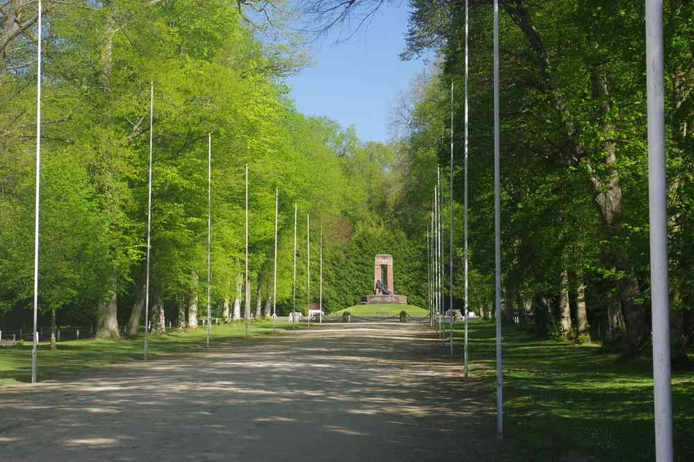 Clairière de l’Armistice. Le vendredi 20 avril 2018