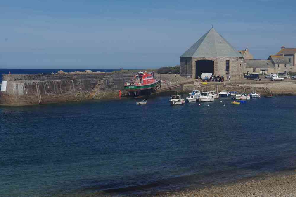 Mise en cale sèche avant la marée basse. Le samedi 1ᵉʳ juin 2019