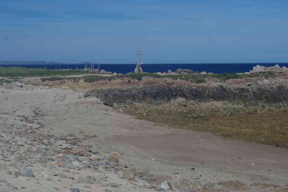 La croix commémore le naufrage du sous-marin le Vendémiaire en 1912. Le samedi 1ᵉʳ juin 2019