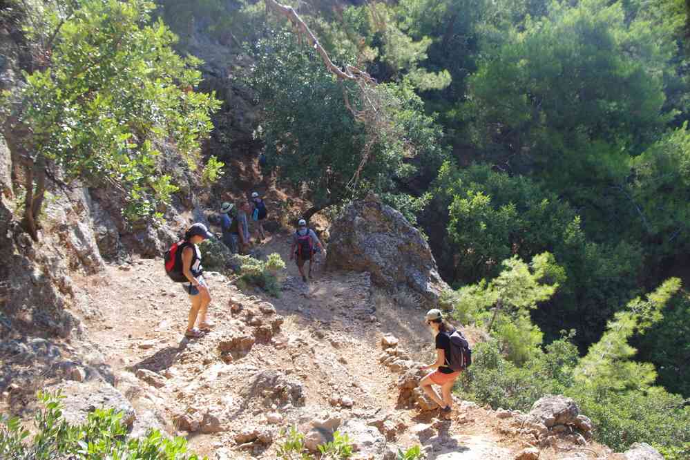 Descente dans un cañon en arrivant à Sougia (Σούγια). Le mercredi 13 août 2014
