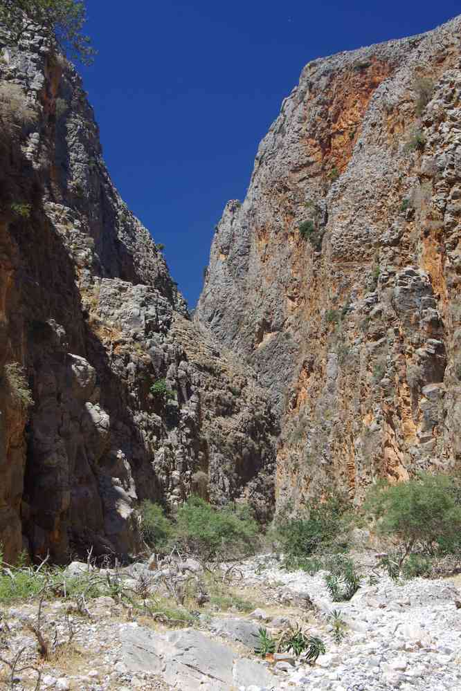 Pour qui en redemande : une excursion facultative dans les gorges d’Aradena (Φαράγγι Αράδαινας). Le samedi 16 août 2014