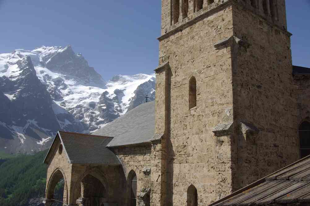 L’église des Terrasses et la Meije. Le samedi 7 juin 2014