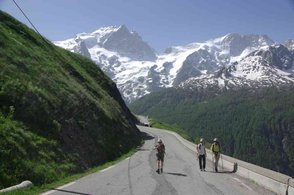 Sur la route du Chazelet. Le samedi 7 juin 2014
