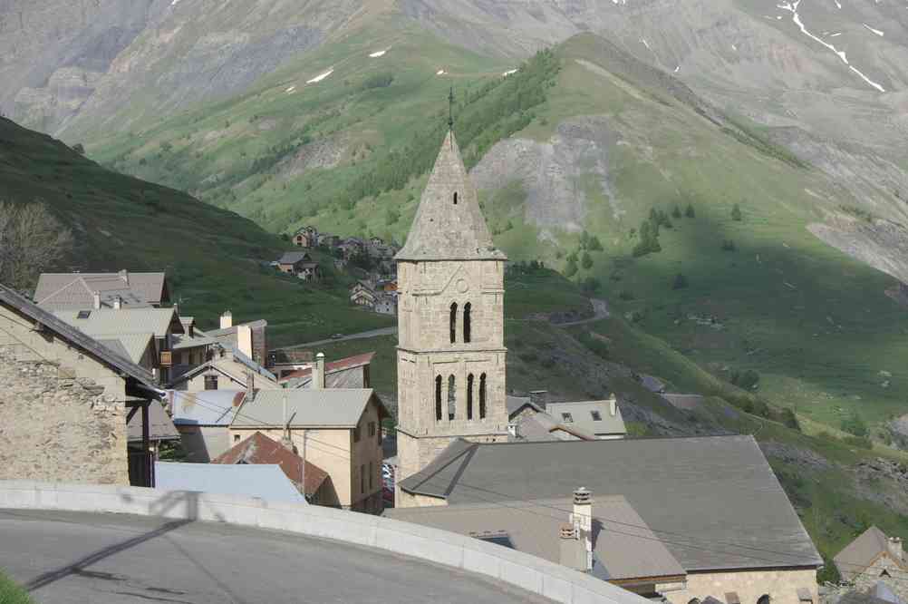 L’église des Terrasses. Le dimanche 8 juin 2014