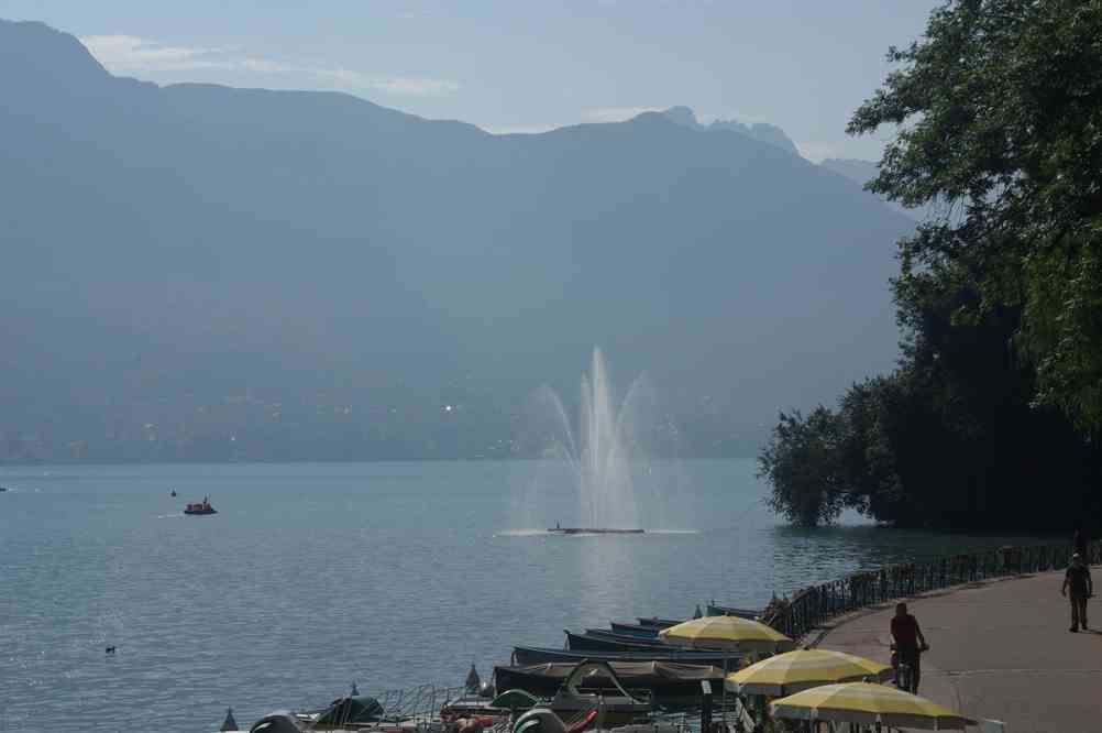 Sur les bords du lac d’Annecy. Le mercredi 14 juillet 2010