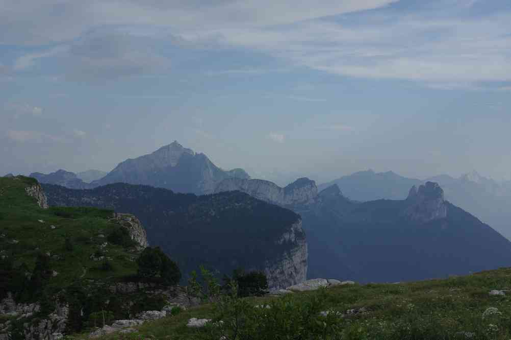 Regardez bien à gauche on voit le mont Blanc ! Le mercredi 14 juillet 2010