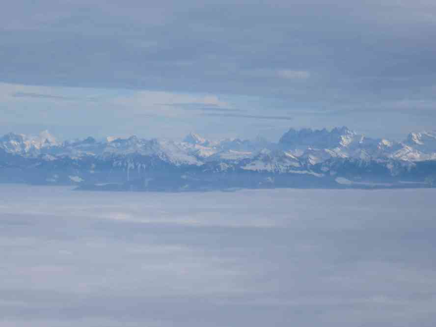 D’après moi on voit le Cervin mais le chef n’est pas d’accord... Le jeudi 30 décembre 2010