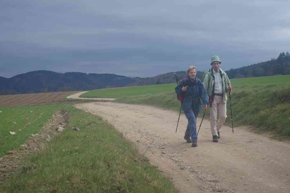 Yen a qui bavardent au fond !. Le vendredi 25 mars 2016