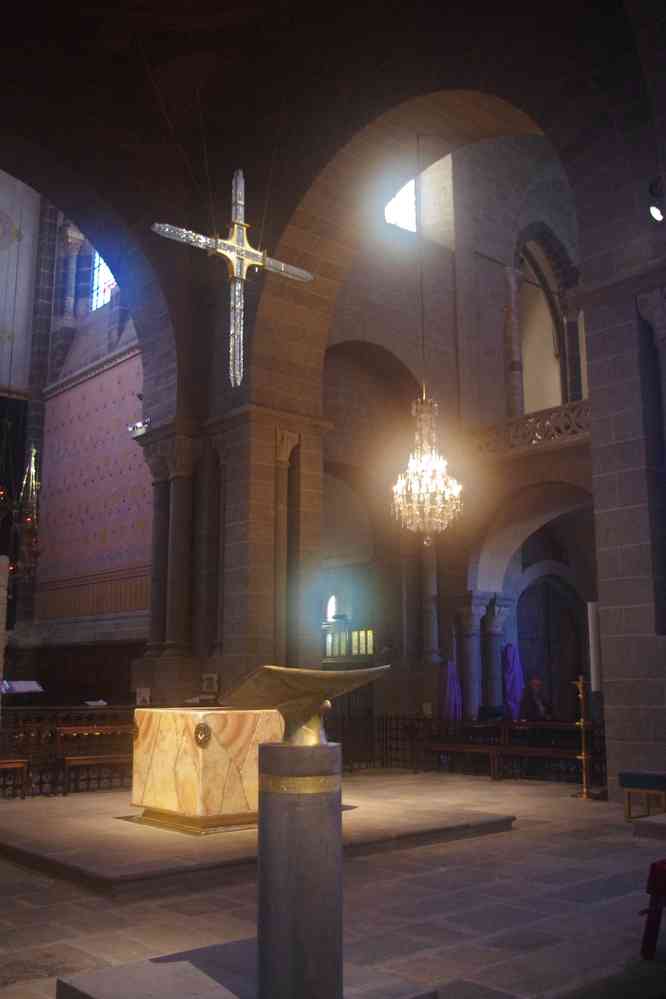 Intérieur de la cathédrale. Le samedi 26 mars 2016