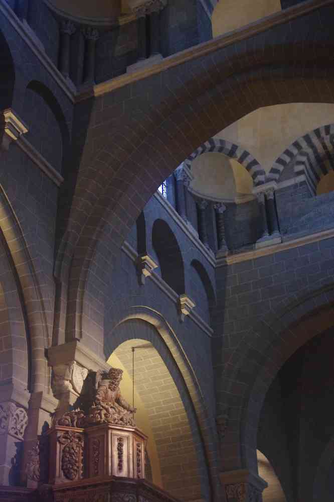 Intérieur de la cathédrale. Le samedi 26 mars 2016