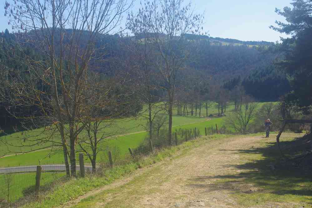 Le même champ d’un peu plus haut. Le samedi 26 mars 2016