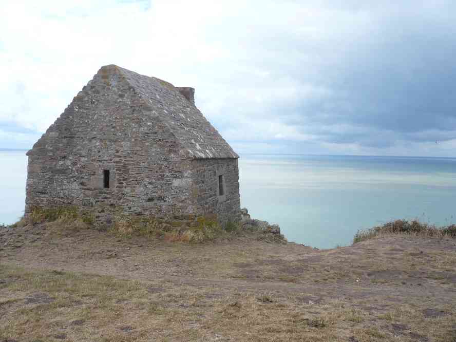Chausey au loin. Le lundi 13 juin 2011