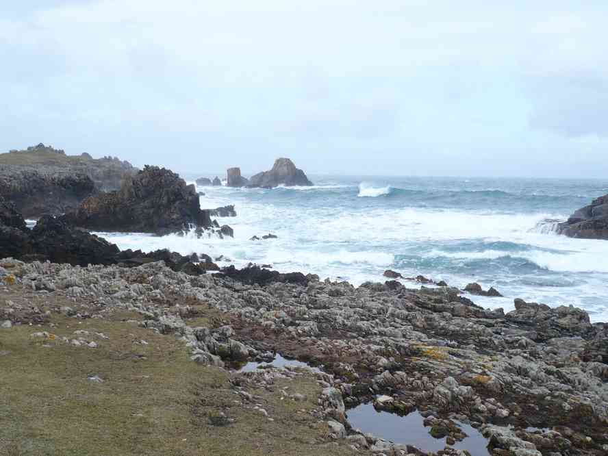 La côte ouest de l’île d’Ouessant. Le samedi 3 avril 2010