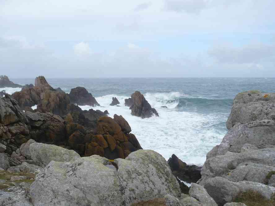 La côte ouest de l’île d’Ouessant. Le samedi 3 avril 2010