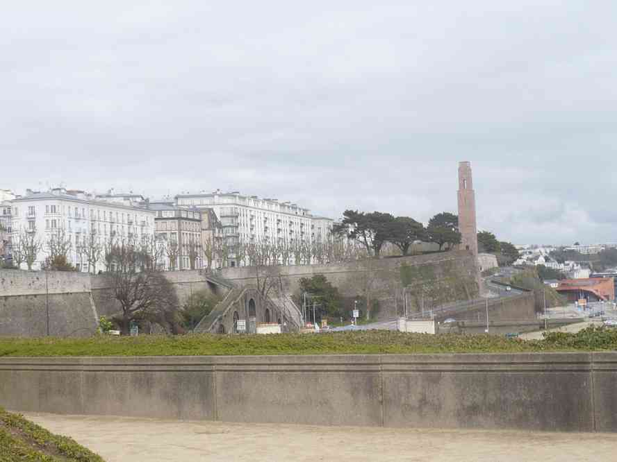Le « vieux » Brest. Le lundi 5 avril 2010