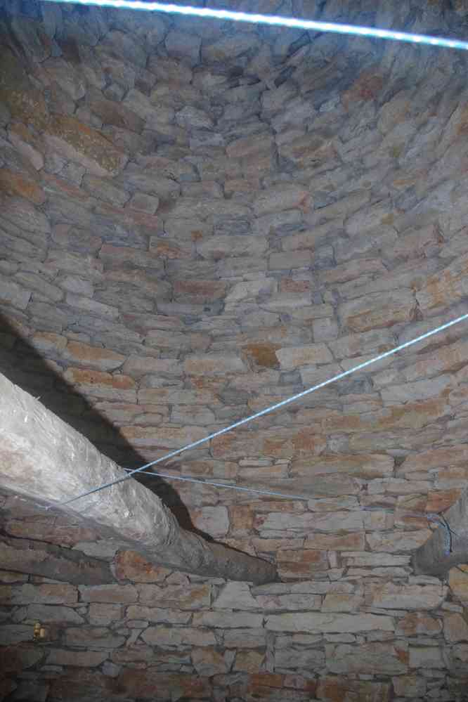 Abri en pierre. Le vendredi 14 avril 2017