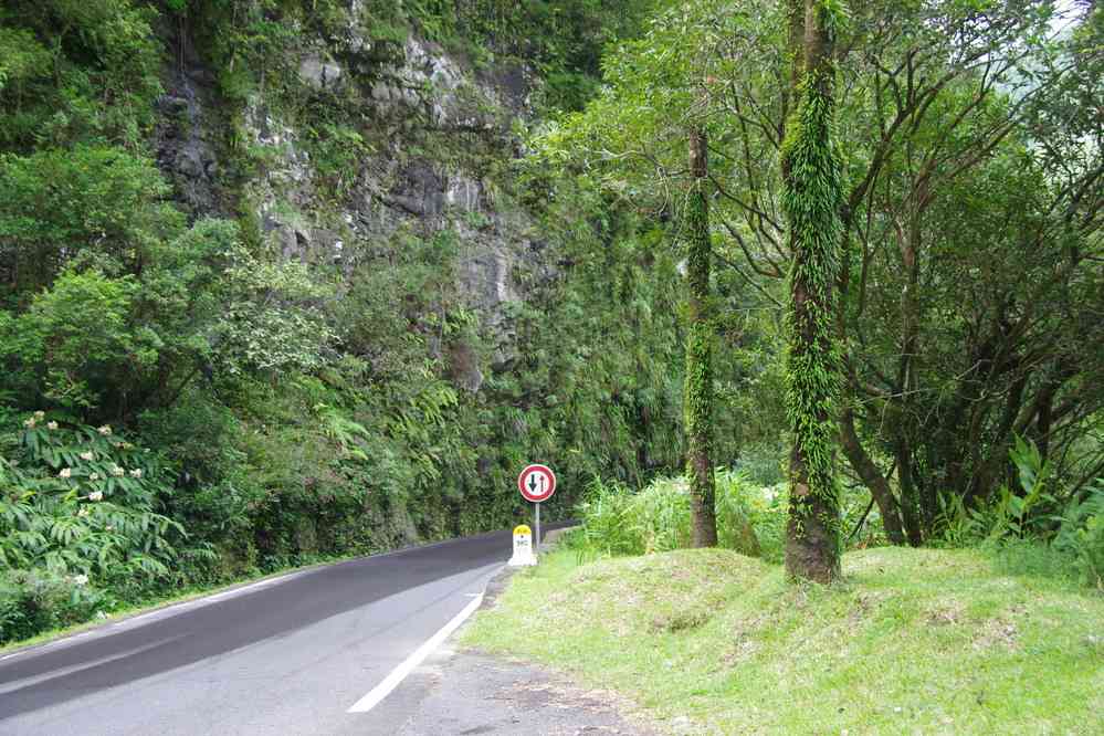 À l’entrée du cirque de Salazie. Le samedi 2 mai 2015
