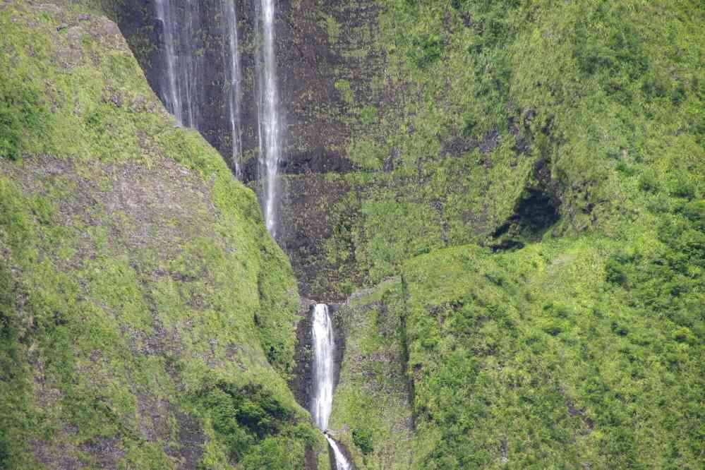 Vue sur la cascade Blanche. Le samedi 2 mai 2015