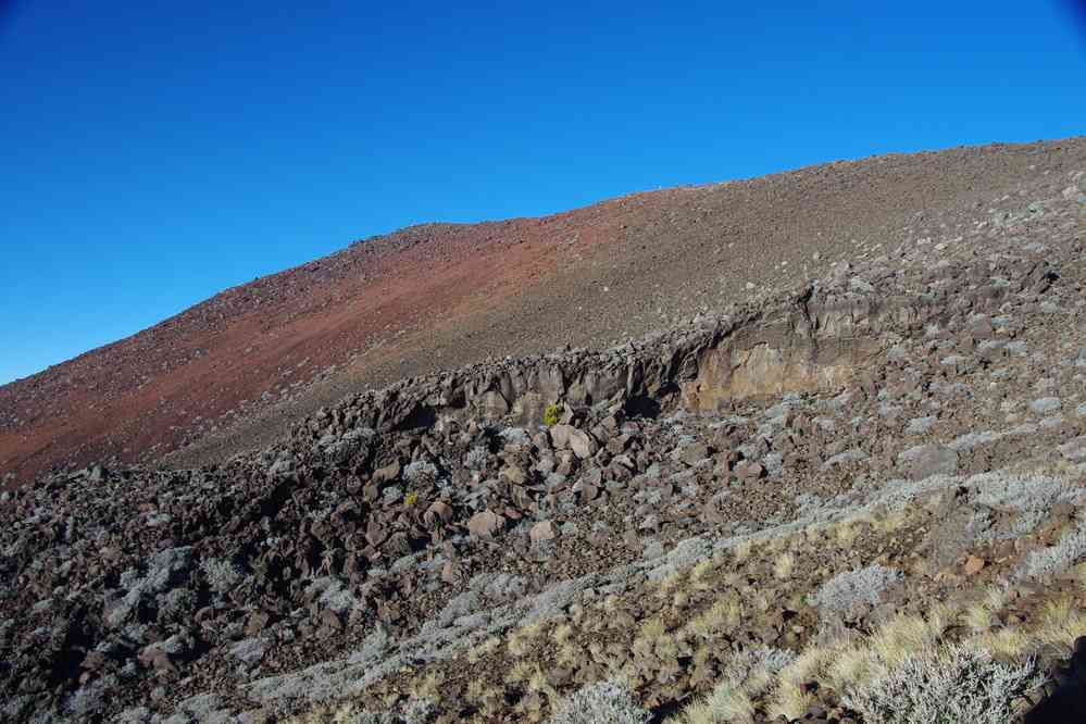 Descente du piton des Neiges. Le mercredi 6 mai 2015