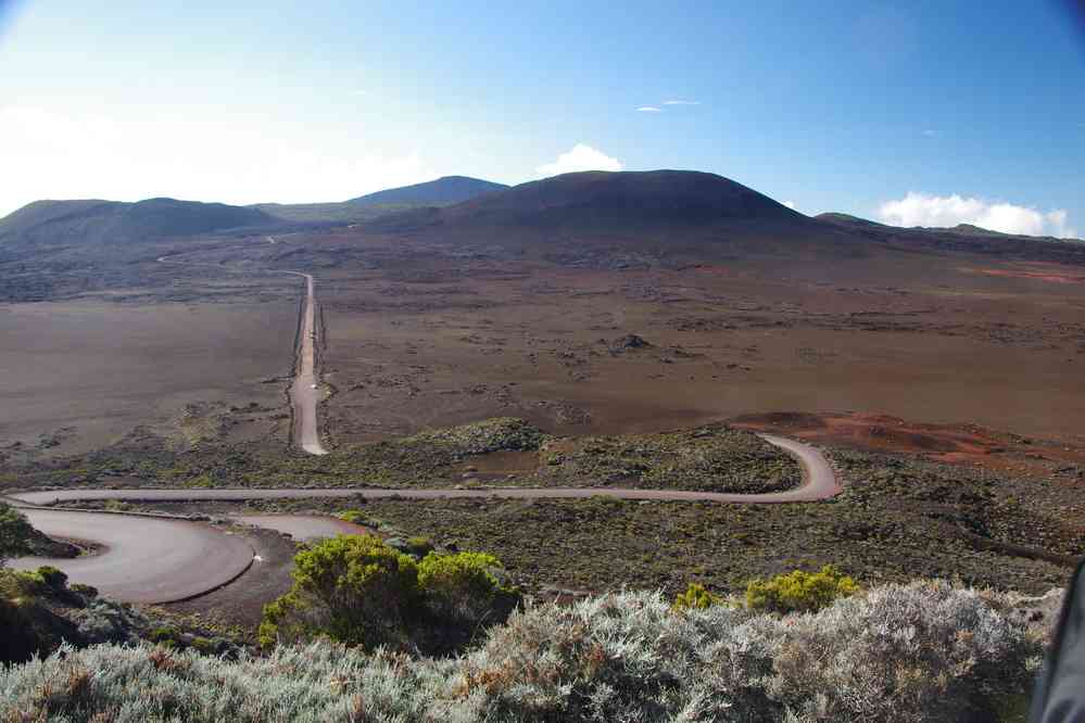 Traversée en véhicule de la plaine des Sables. Le jeudi 7 mai 2015