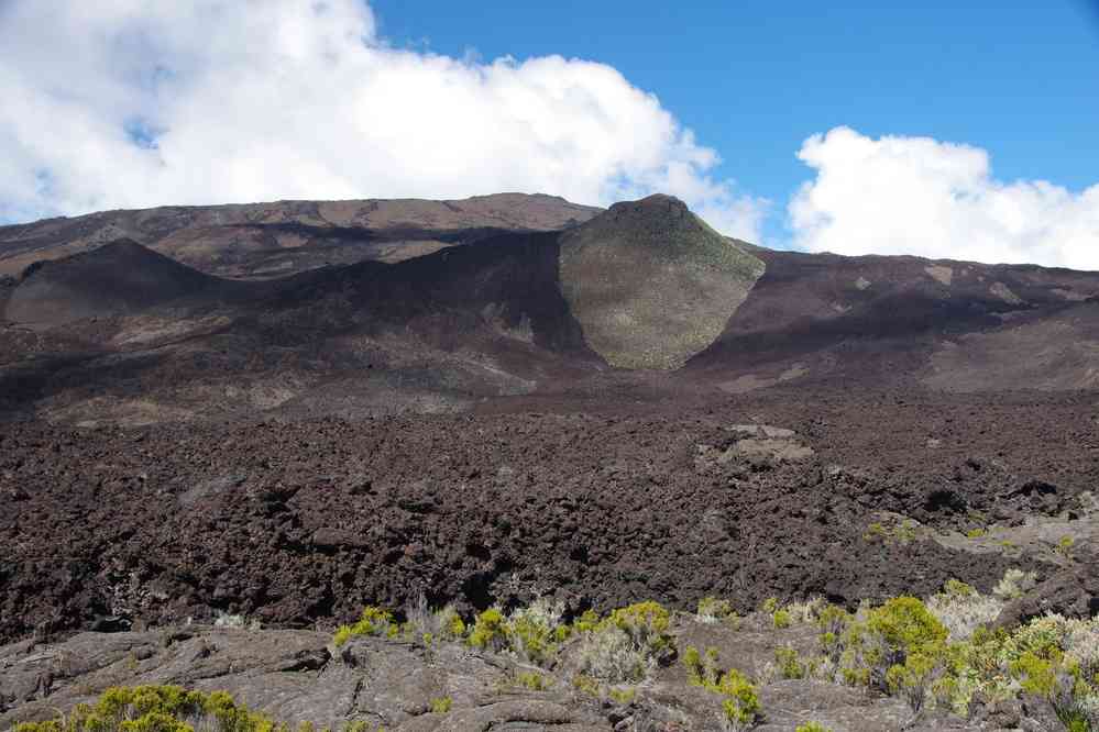 Coulée de type ʻaʻā. Le jeudi 7 mai 2015