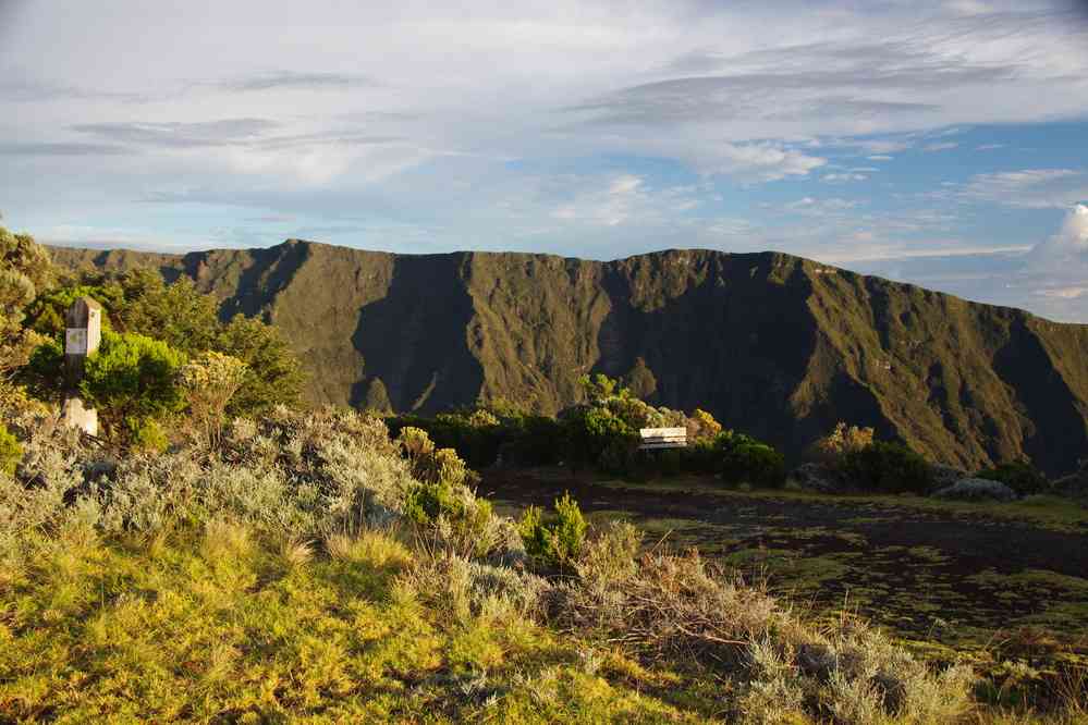 Départ matinal du gîte du Volcan. Le vendredi 8 mai 2015
