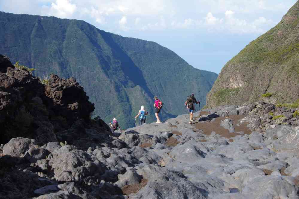 Dalles impraticables par temps de pluie. Le vendredi 8 mai 2015