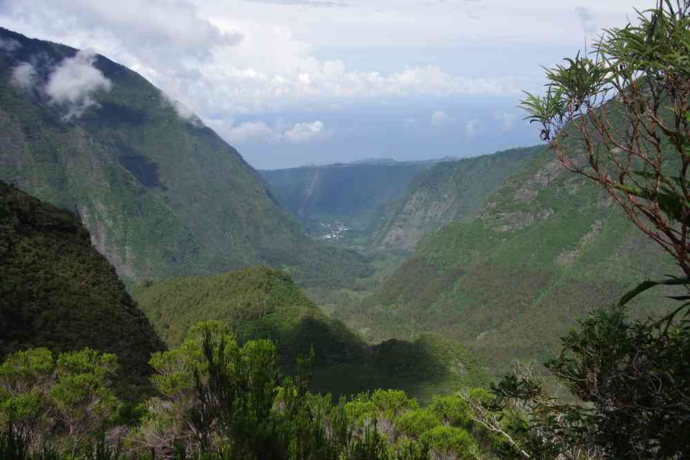 Descente vers Grand Galet (on n’est pas rendus !). Le vendredi 8 mai 2015