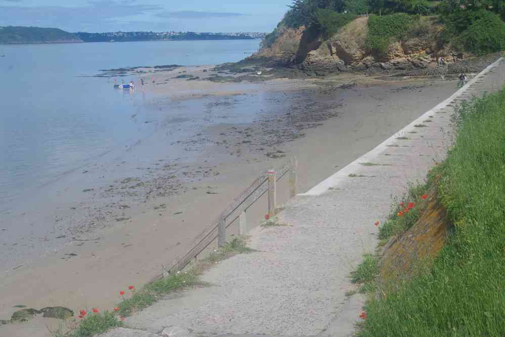 Après avoir coupé la pointe (honte sur nous !), c’est parti pour le tour de la baie de l’Arguenon. Le samedi 27 mai 2017