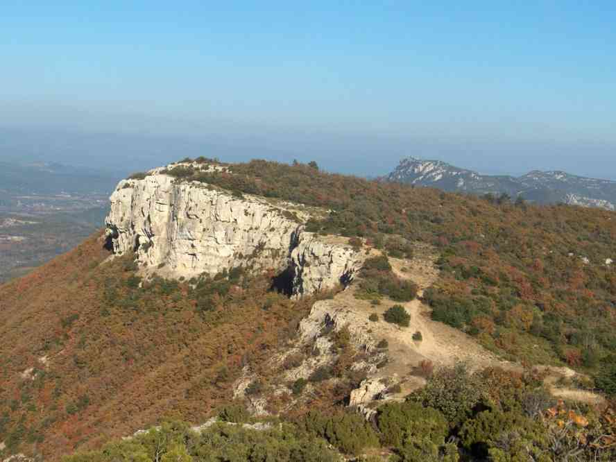 Vue depuis la crête de Mazaugues. Le vendredi 2 novembre 2007