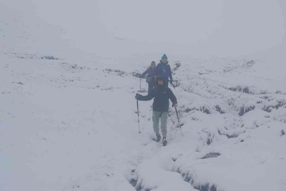 Descente vers la vallée Étroite. Le dimanche 18 septembre 2016