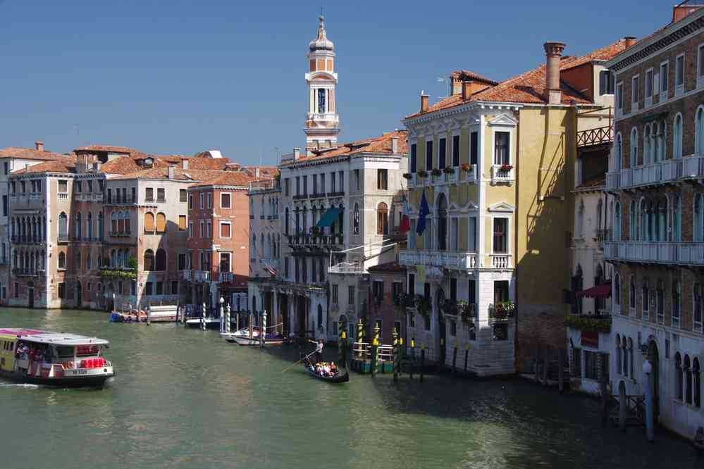Grand Canal, depuis le pont de Rialto. Le samedi 29 août 2015