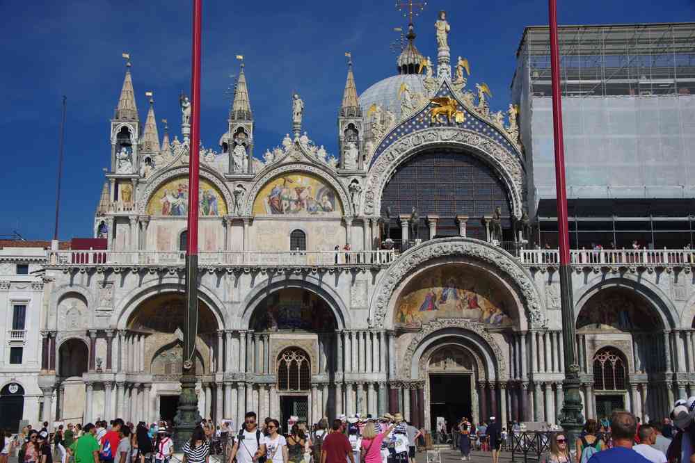 Façade de la basilique Saint-Marc. Le samedi 29 août 2015