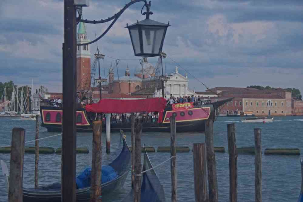 Embarcation vénitienne. Le samedi 5 septembre 2015