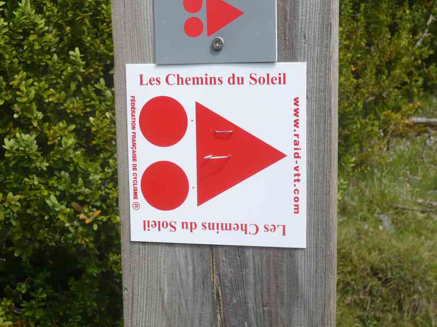 En souvenir de la course de VTT (NB : www.raid-vtt.fr). Le vendredi 3 juin 2011