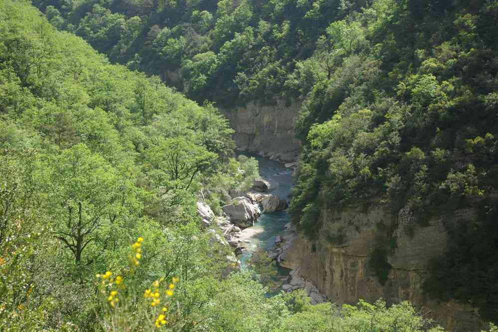 Le Verdon vu du sentier Martel. Le samedi 19 mai 2007