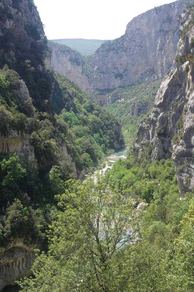 Les gorges du Verdon photographiées au niveau de la Mescla. Le samedi 19 mai 2007