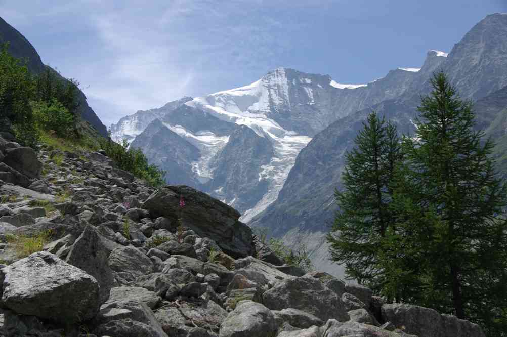 Montée face au Grand Cornier. Le lundi 13 août 2012