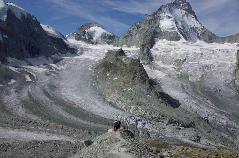Pointe de Zinal et Dent Blanche. Le mercredi 15 août 2012
