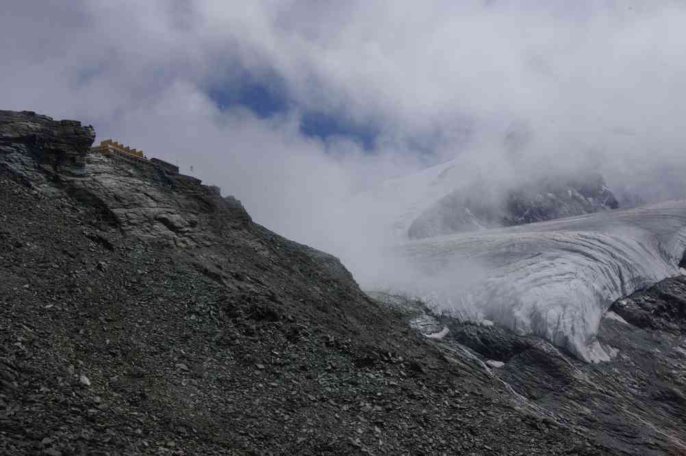 On dirait pas mais on est encore à 1h30 de la cabane ! Le jeudi 16 août 2012