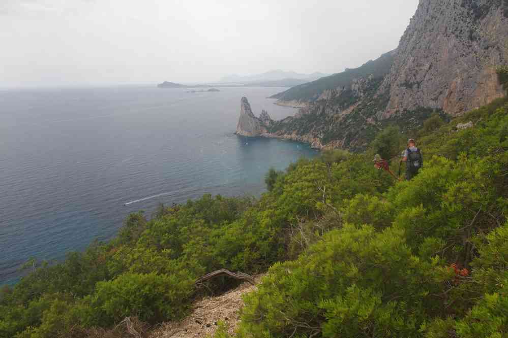Sentier en direction de Pedra Longa, le 6 septembre 2022