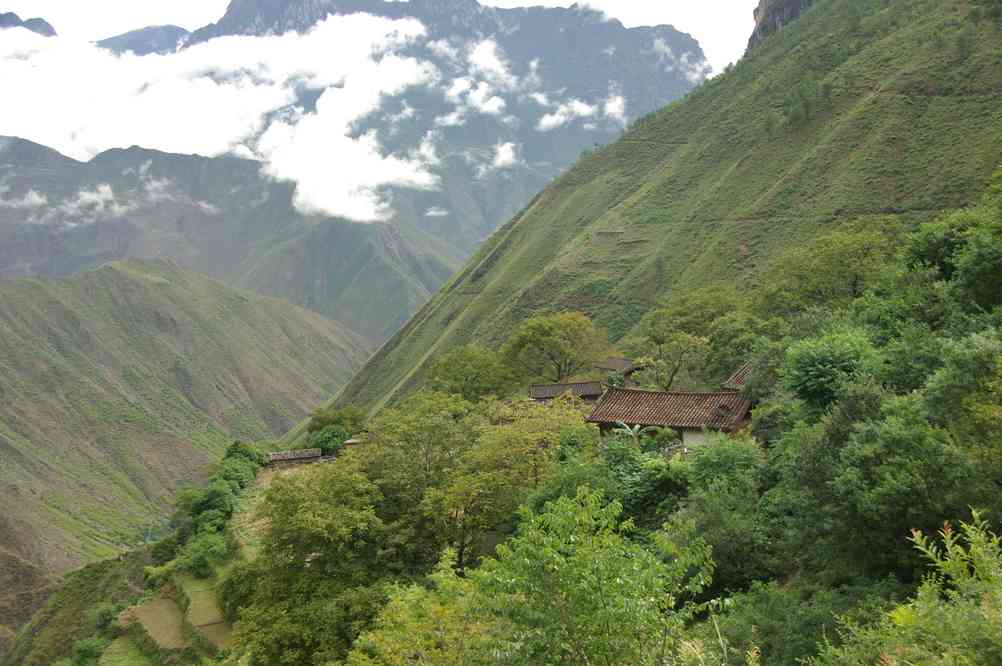 Arrivée au village de Tchong-ta-wan (中大湾 Zhongdawan), le 16 octobre 2010